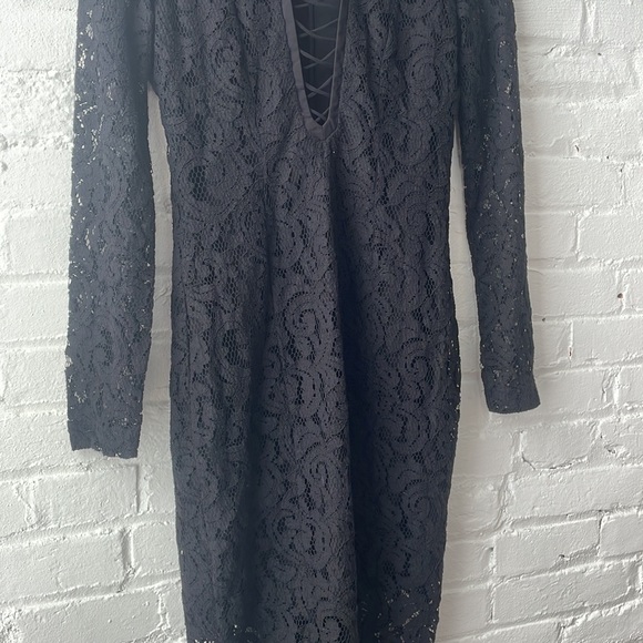 Bardot | NWOT Size 6 Cotton Laced Up Plunging V-neck Black on Black Lace Dress - Picture 5 of 13